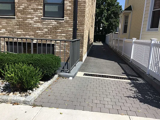 Rented by FAR Property Management | media 16