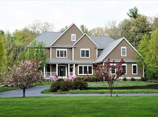 9 Linda Cir, Sutton, MA 01590