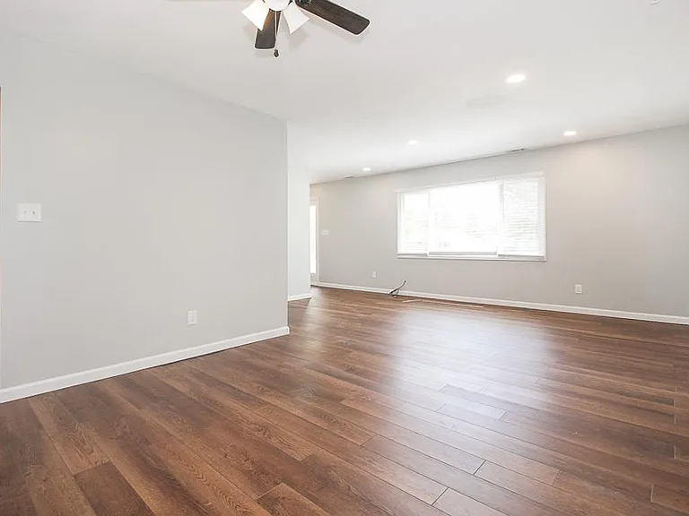 1701 Glenwood Dr — Photo 17