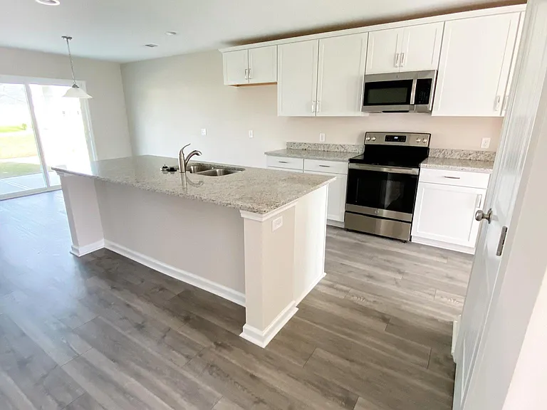 146 Whitehaven Rd — Photo 5