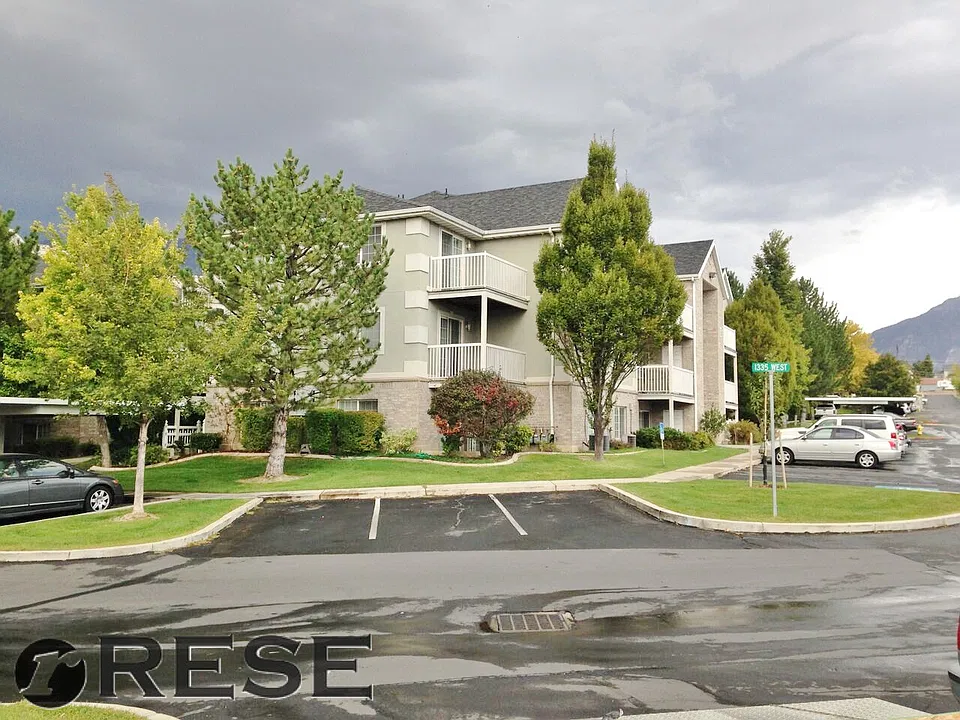 1324 W 1480 N