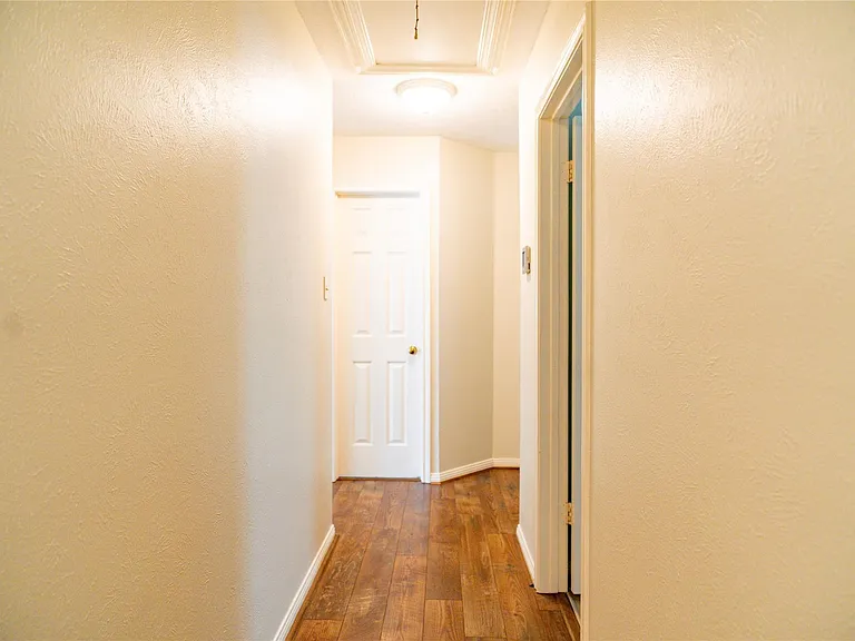 18310 Spellbrook Dr — Photo 7