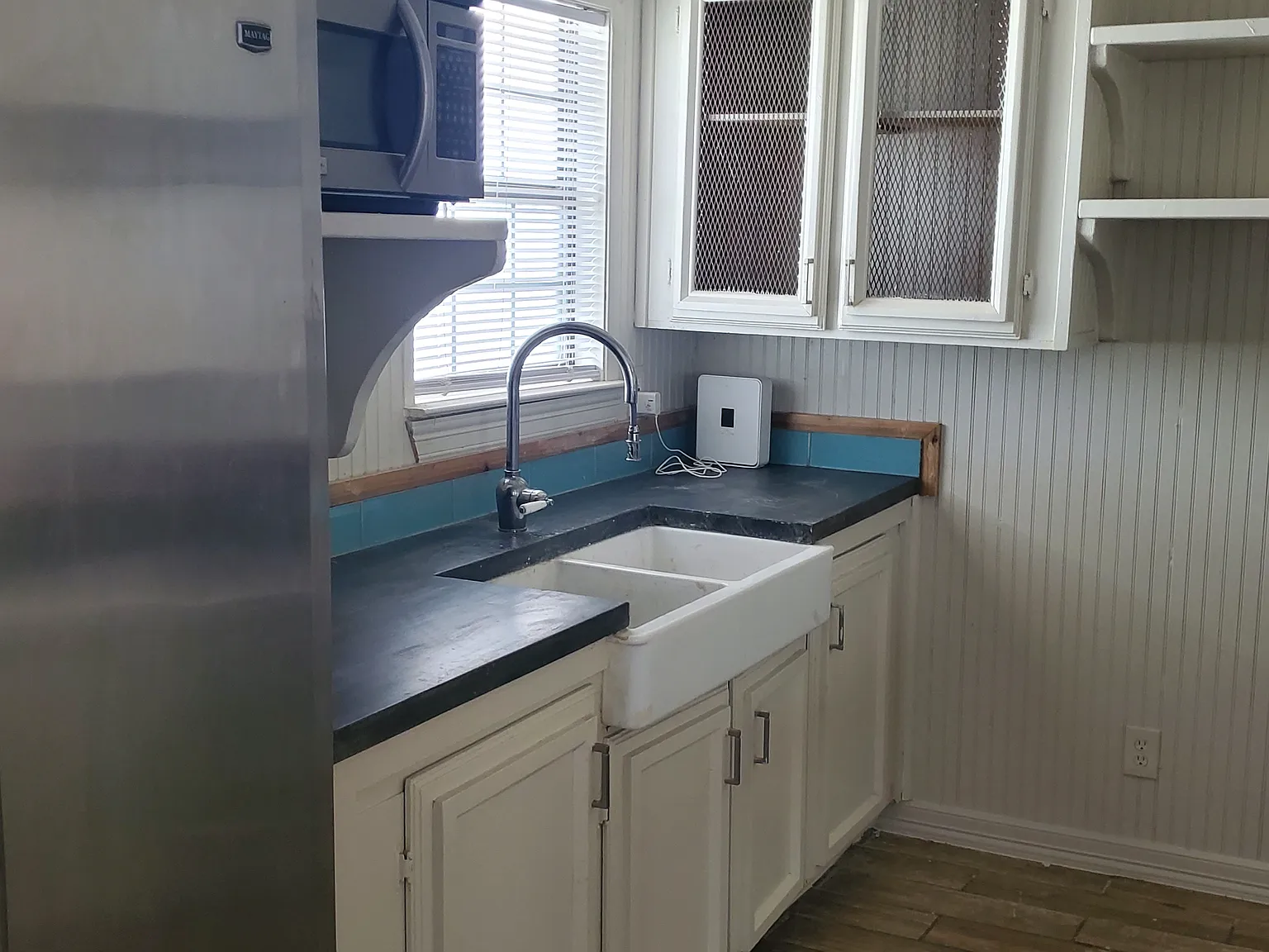 2 bed, 1250 sqft, $2,400 — Photo 3