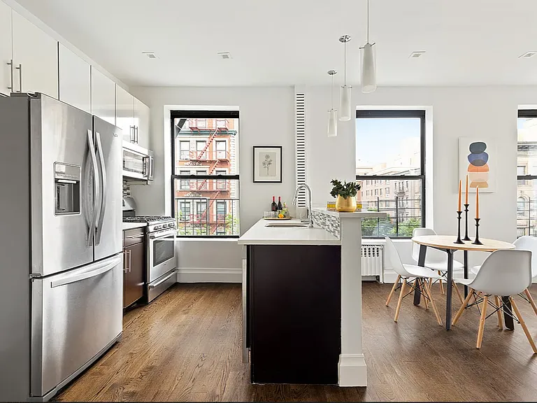411 Manhattan Ave #9 — Photo 21