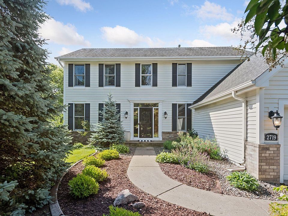 1st image of 2719 Longacres Dr