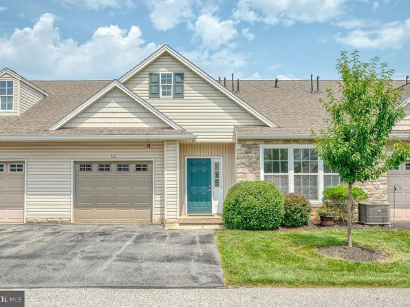 103 Crestview Ln #103, Stewartstown, PA 17363