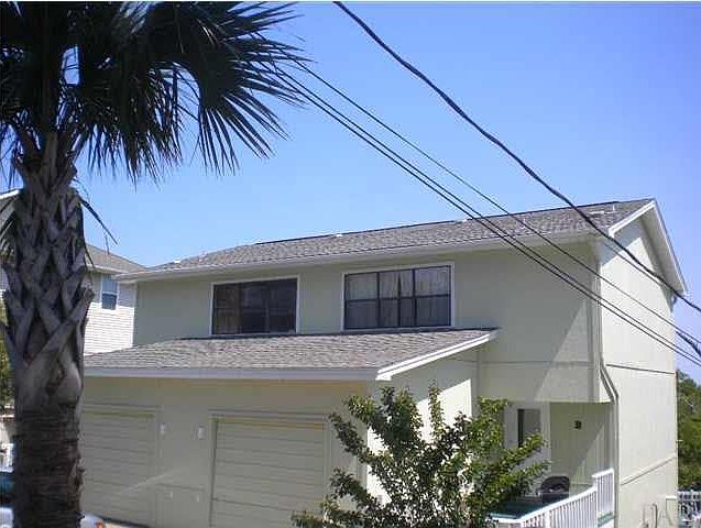 1st image of 4660 Peacock Dr APT A