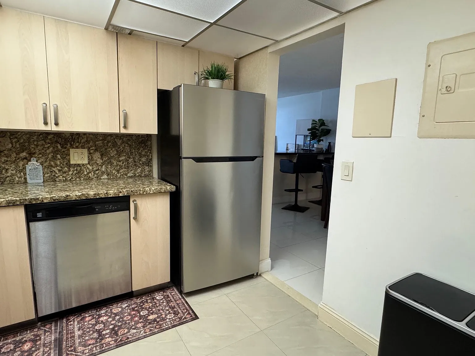 1 bed, 1.0 bath, 900 sqft, $2,300 — Photo 3