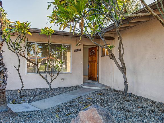 5th image of 69991 Pomegranate Ln