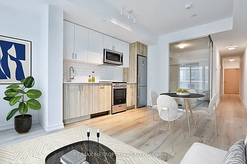 1195 The Queensway #412 Photo 1