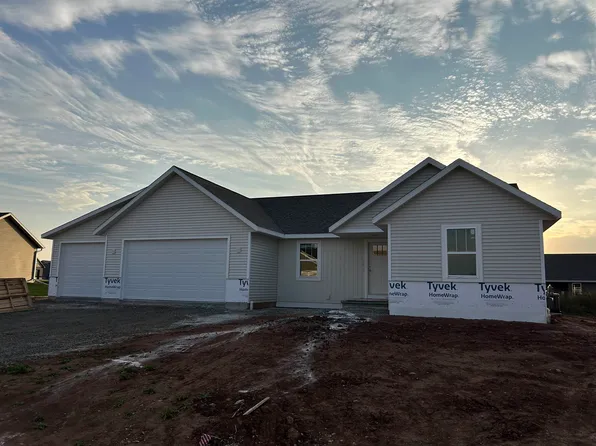 5768 N Yosemite Ln, Appleton, WI 54913