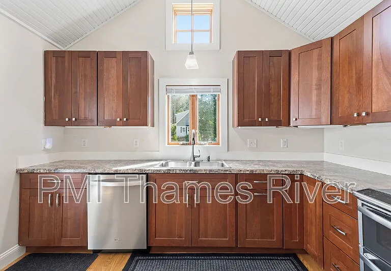 192 Slater Ave — Photo 14