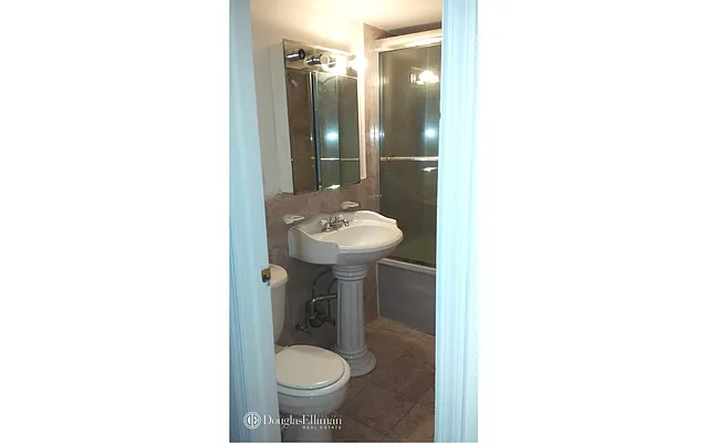 Rented by Douglas Elliman | media 17