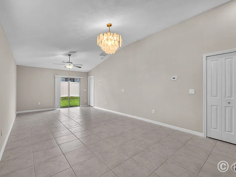 12011 Miracle Mile Dr — Photo 7