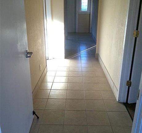 4th image of 4134 Fairmount Ave