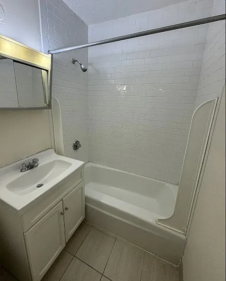 84 Gardner St #5 — Photo 5