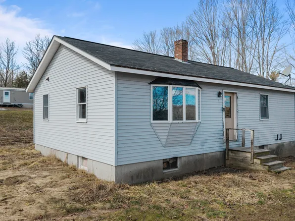 87 Pond Road, Burnham, ME 04922