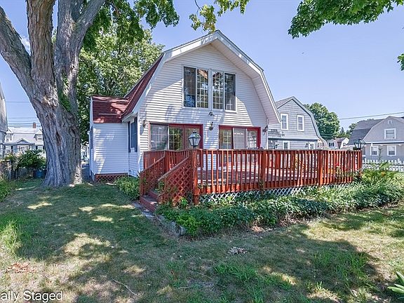 5th image of 62 Greenfield St