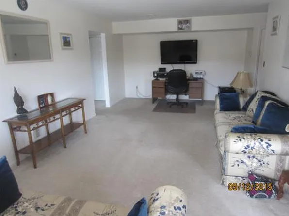 124-J Beverly Hill Ter, Woodbridge, NJ 07095