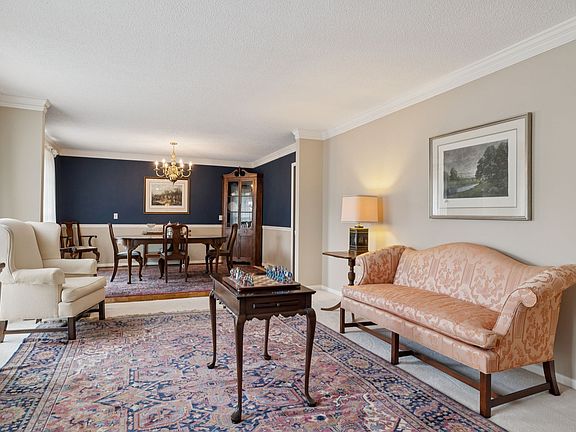 4th image of 6601 Harcourt Cir