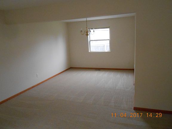 5th image of 3240 Kingswood Dr