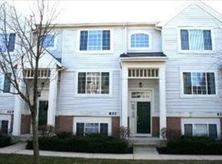 827 Pheasant Trl, Saint Charles, IL 60174
