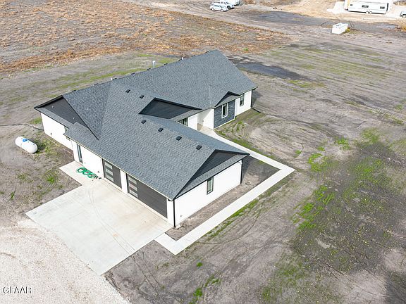 2nd image of 3676 Donna Dr