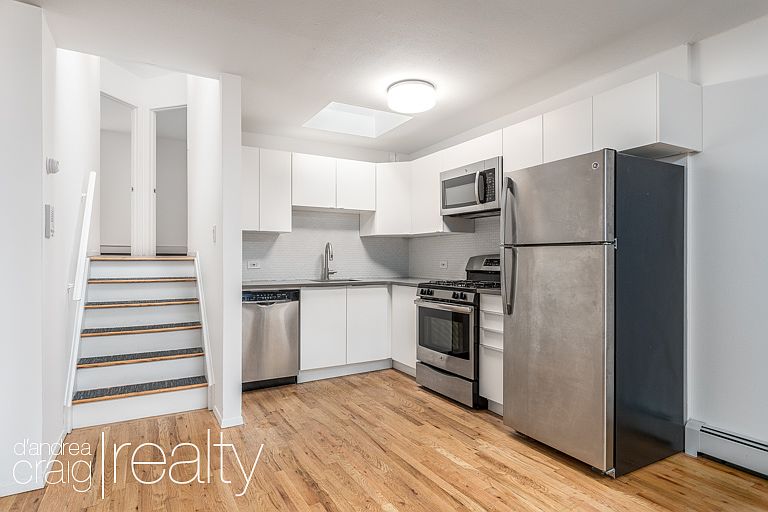1st image of 156 President St #3