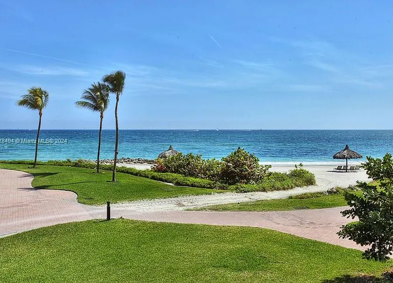 19117 Fisher Island Dr #19117 — Photo 56