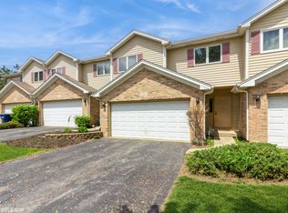 222 Conley Dr, Elburn, IL 60119