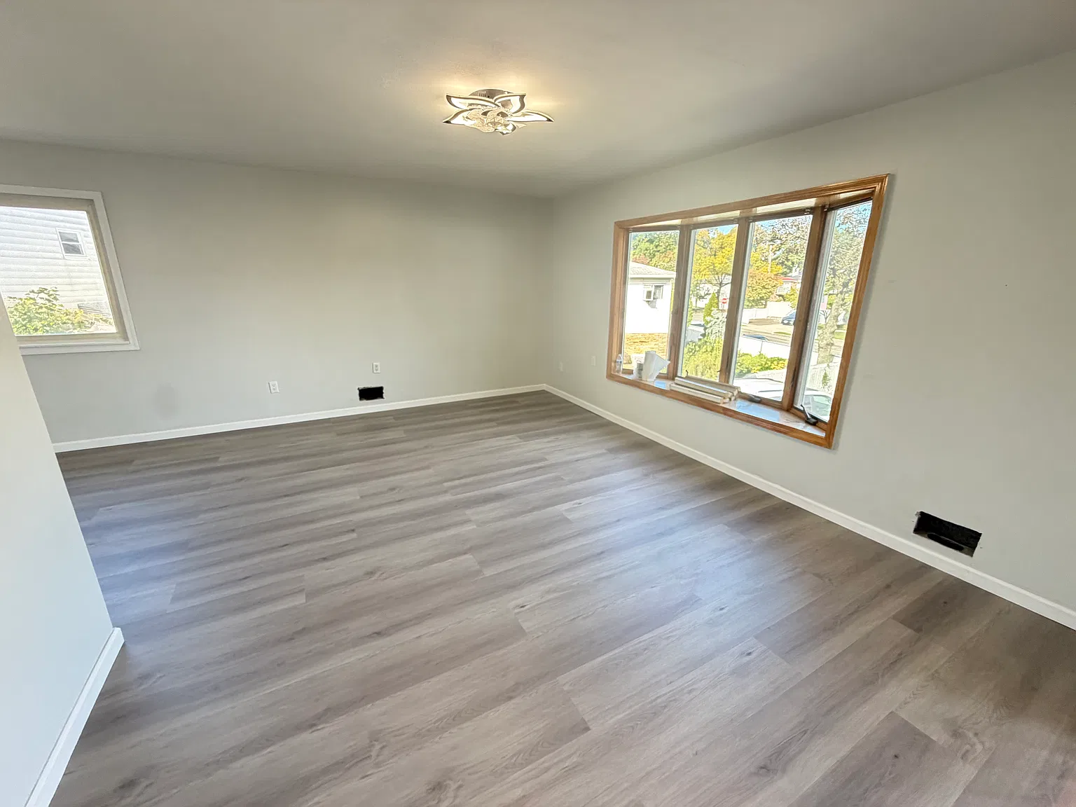 3 bed, 1638 sqft, $3,700 — Photo 3