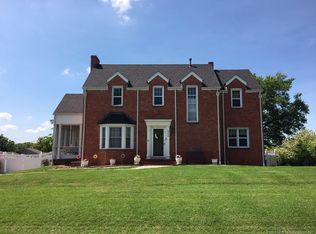 111 Hunter Dr, Ada, OK 74820