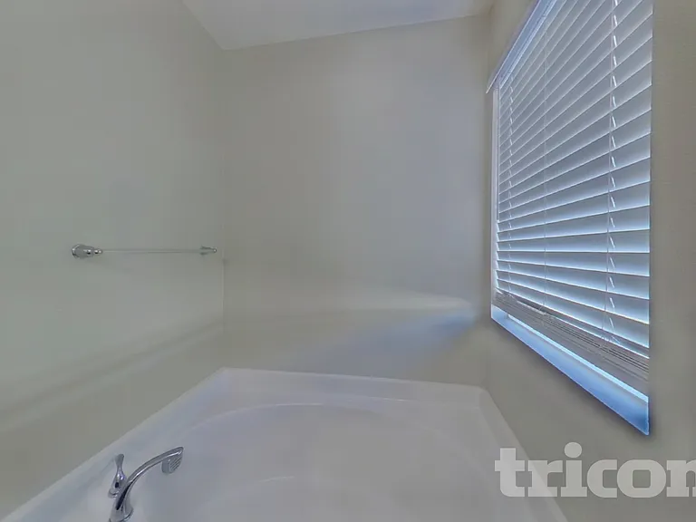 15320 Scorpio St — Photo 9