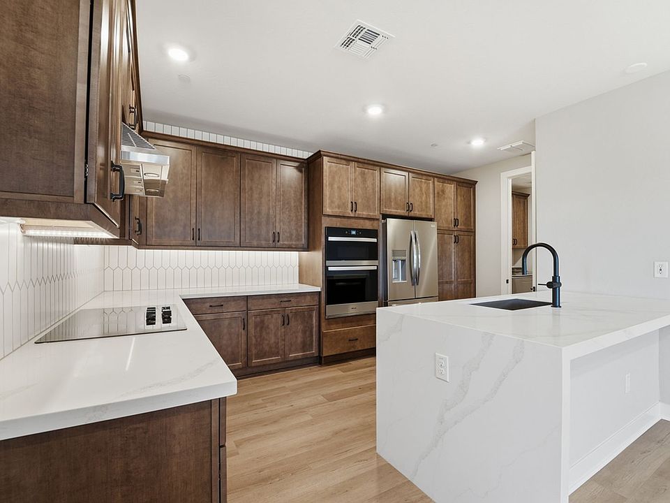 1st image of 2121 W Sonoran Desert Dr Unit 121
