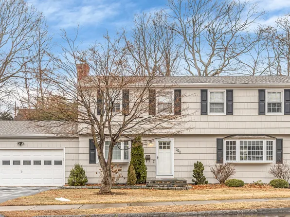 306 High View Drive, Stratford, CT 06614