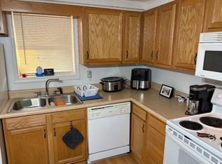 667 Millers Run Rd APT 2, Cuddy, PA 15031