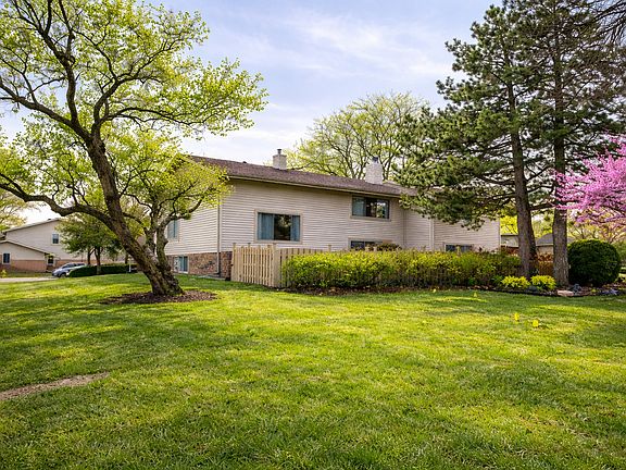 4th image of 18630 Golfview Dr