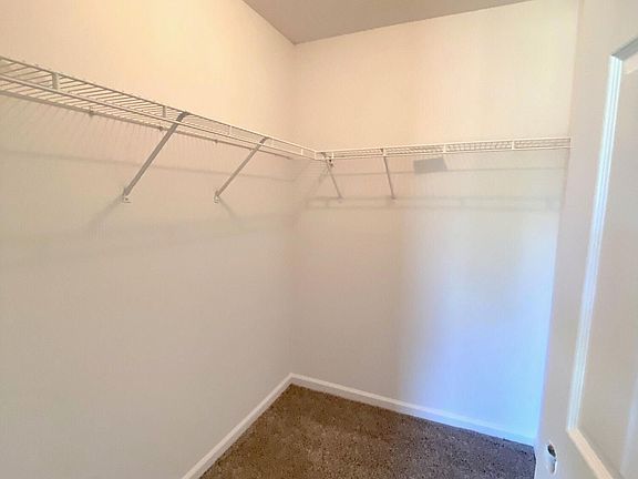 4th image of 5670 Kaitlyn Dr E