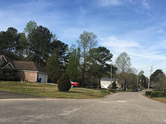 Quiet and nice neighborhood