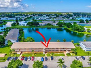 212 Somerset Dr, West Palm Beach, FL 33417