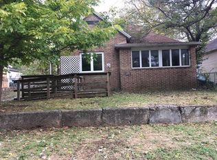 2010 N Travis Ave, Springfield, MO 65803