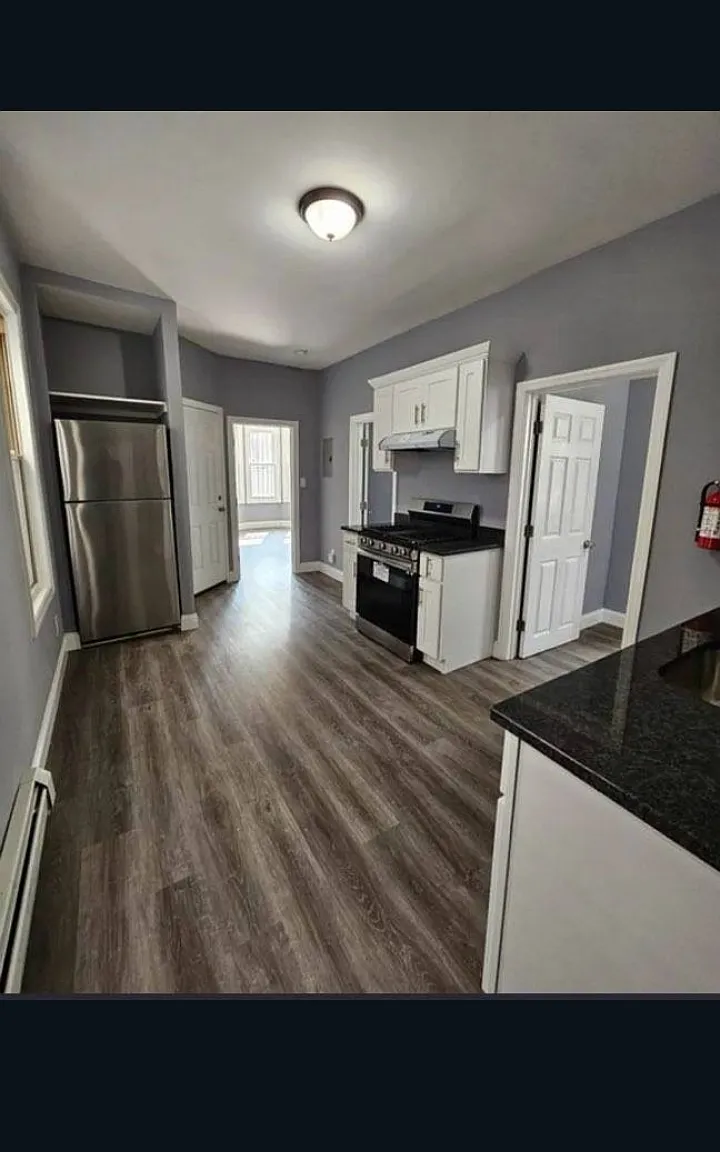2 bed, $1,850 — Photo 2