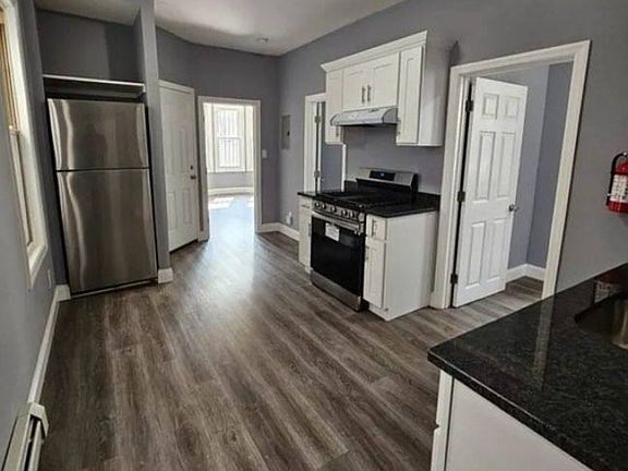 2nd image of 583 S 19th St #2L