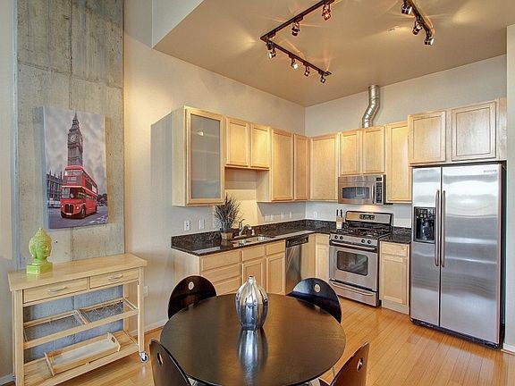 5th image of 1475 Delgany St Unit 806