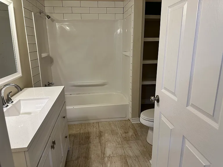 3902 Jande St — Photo 6