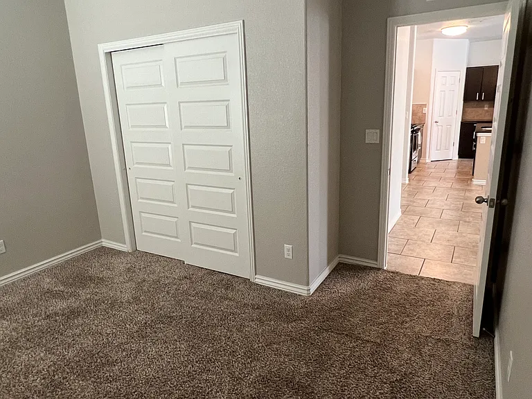 14636 Hunters Grove Ave — Photo 20