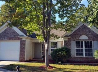 7421 Stone Mountain Ct, Charlotte, NC 28262