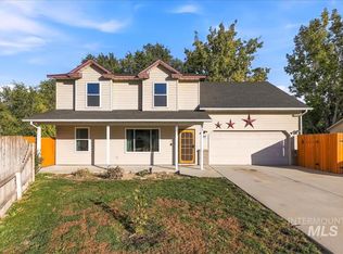 527 N Copper River Dr, Nampa, ID 83651
