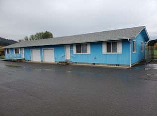 1317 S Calapooia St #A, Sutherlin, OR 97479