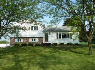 8535 N Street Rd, Le Roy, NY 14482